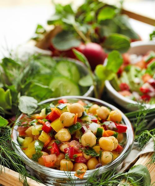 打造清新健康生活，从沙拉开始（以水果蔬菜沙拉为主题的做法大全）