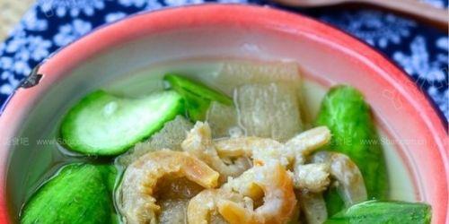 竹荪煮丝瓜，美味佳肴享口福（一道健康营养的家常菜）