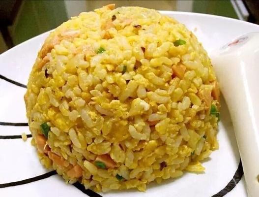 至尊黄金蛋炒饭怎么做？步骤和秘诀是什么？