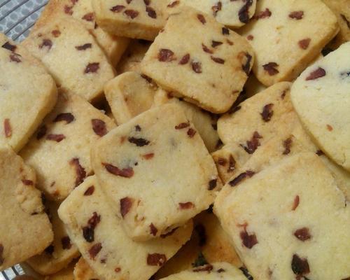 手工制作香脆薄饼干(用新鲜食材做出口感独特的小点心) 手工制作香脆薄饼干(用新鲜食材做出口感独特的小点心)