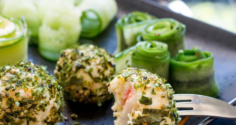 以羊栖菜大豆煮的健康美食（健康食材搭配）