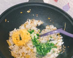 酸菜鸡蛋炒饭怎么做?详细步骤和技巧是什么? 酸菜鸡蛋炒饭怎么做?详细步骤和技巧是什么?