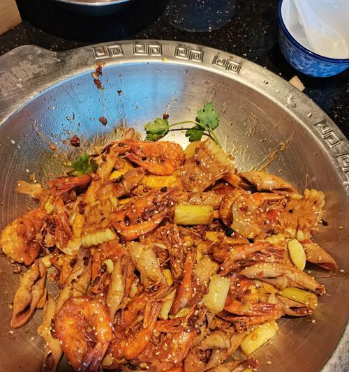 香辣鱿鱼虾锅底怎么做？有哪些步骤和技巧？