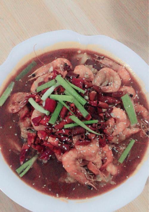 香辣鱿鱼虾锅底怎么做？有哪些步骤和技巧？