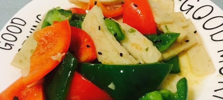 双椒炒墨鱼,美味入口不容错过(用料简单) 双椒炒墨鱼,美味入口不容错过(用料简单)