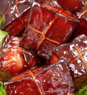 东坡肉的美味制作方法（烧出香酥肥美）