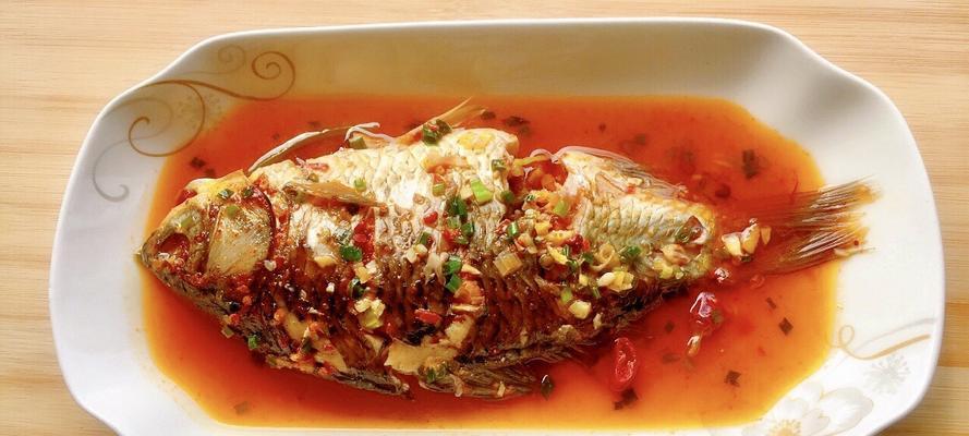 以酥海鲫鱼为主角的美味佳肴(口感酥脆) 以酥海鲫鱼为主角的美味佳肴(口感酥脆)