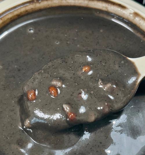 香浓黑米红枣糊怎么制作？有哪些步骤和技巧？