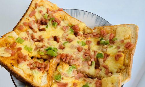 土豆鸡蛋披萨饼的制作方法（做一份美味可口的披萨）