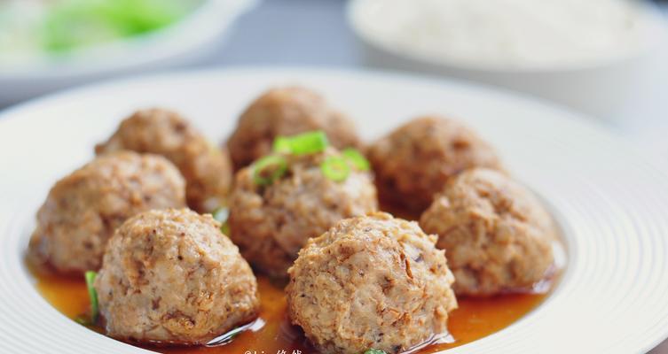 肉丸蒸蛋的制作方法（儿时的回忆）