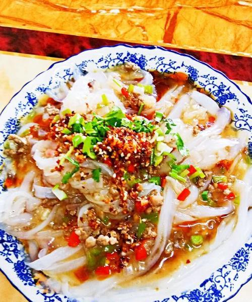 陕北特色凉粉的制作方法（传承美食文化）