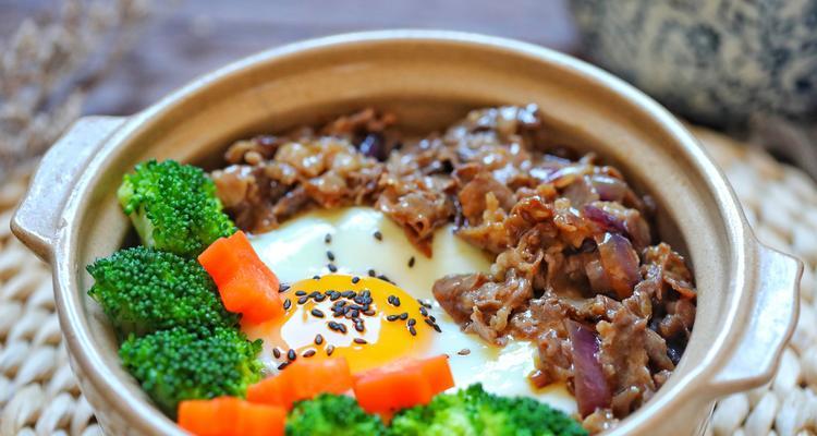 无感肥牛饭怎么做？步骤和技巧是什么？