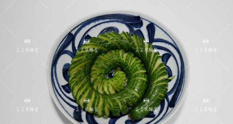 蓑衣黄瓜的制作方法(新鲜农家黄瓜) 蓑衣黄瓜的制作方法(新鲜农家黄瓜)