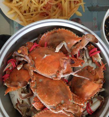 鸭蛋黄焗梭子蟹的做法(美味梭子蟹的烹饪诀窍) 鸭蛋黄焗梭子蟹的做法(美味梭子蟹的烹饪诀窍)