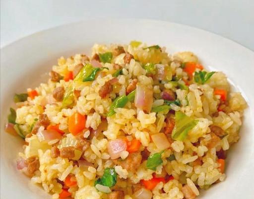 夕阳炒饭怎么做？步骤和技巧有哪些？