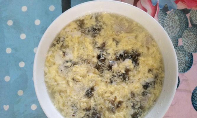 油面筋紫菜汤的做法（家常汤菜）