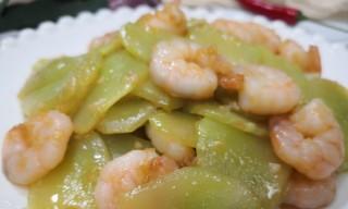 莴笋拌虾仁，健康美味又下饭（莴笋虾仁的营养价值和制作方法）