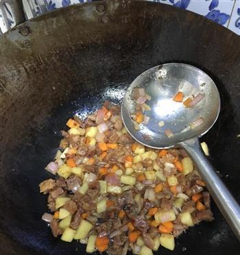 美味蔬菜组合的烹饪方法(土豆胡萝卜洋葱的完美搭配) 美味蔬菜组合的烹饪方法(土豆胡萝卜洋葱的完美搭配)