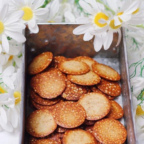 手把手教你制作香辣薄脆饼（酥脆可口）