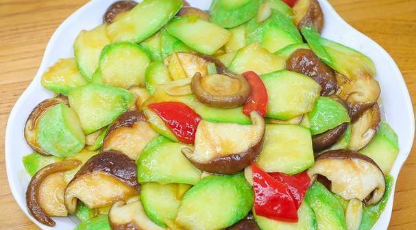 西葫芦炒香菇怎么做？步骤和技巧有哪些？