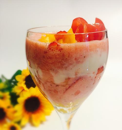 教你轻松制作仙人掌酸奶杯（DIY美味又营养的夏日小零食）