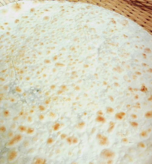 酸菜顿顿白面版,美味又实惠(用酸菜和白面) 酸菜顿顿白面版,美味又实惠(用酸菜和白面)