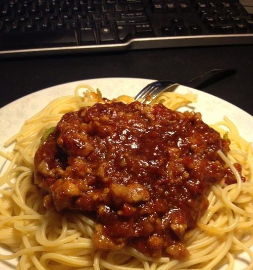 学会做意大利番茄肉酱面,让你也能做出地道意式美食(简单易学的做法) 学会做意大利番茄肉酱面,让你也能做出地道意式美食(简单易学的做法)