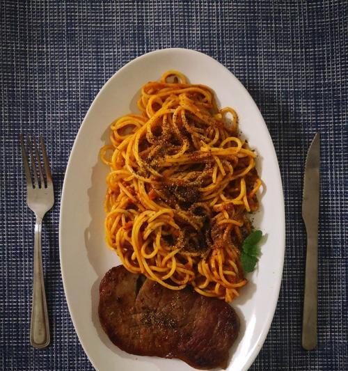 学会做意大利番茄肉酱面,让你也能做出地道意式美食(简单易学的做法) 学会做意大利番茄肉酱面,让你也能做出地道意式美食(简单易学的做法)