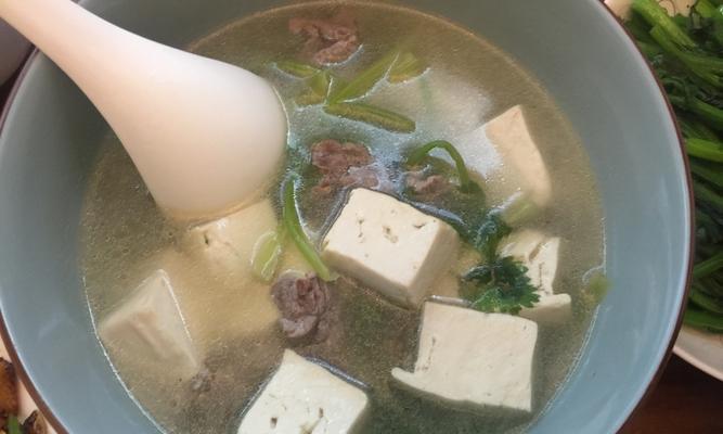 松茸牛肉汤怎么做？有哪些步骤和技巧？