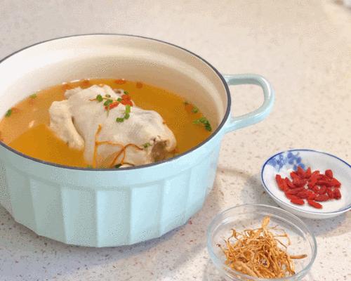 让你倍感温暖的人蔘枸杞鸡汤（家常煲汤）