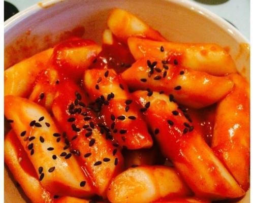 油煎年糕的制作方法（传统年节必备）