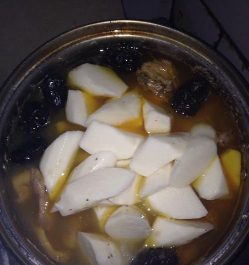 山药老母鸡汤怎么做？有哪些步骤和技巧？