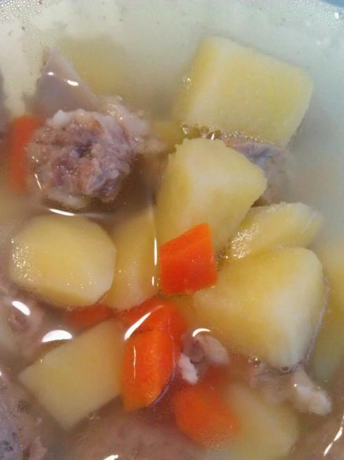 以土茯苓筒骨汤为主题的健康汤品制作（探究土茯苓筒骨汤的功效与制作方法）