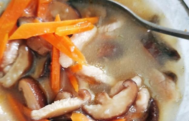 三丝会首肉香菇青椒怎么做？步骤和技巧有哪些？