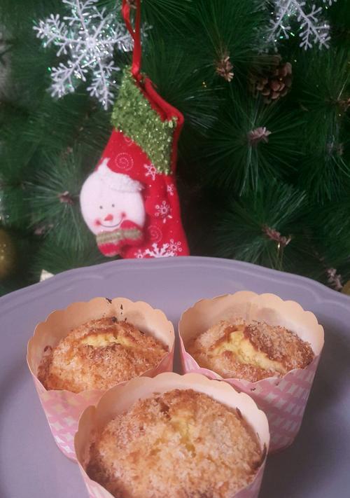 自制椰蓉蓝莓分蛋海绵小蛋糕，让你的味蕾享受至尊体验（美食界的新宠——香气四溢）