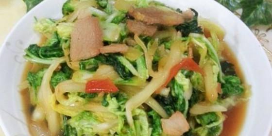 白菜炒肉怎么做才好吃？步骤和技巧是什么？