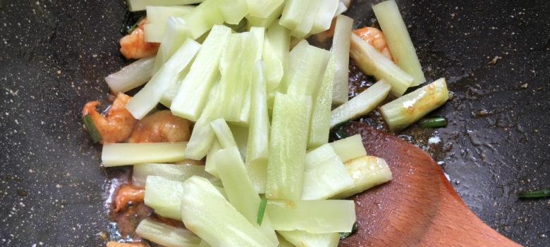 虾仁麻酱莴笋怎么做？步骤和技巧有哪些？