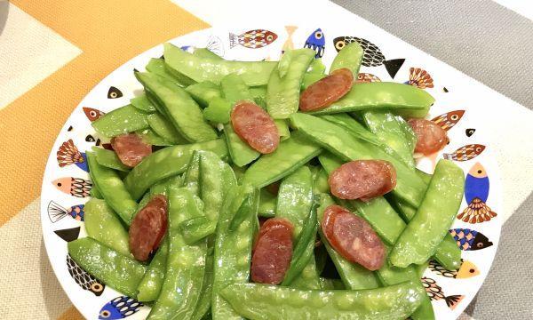 自制卤肉炒荷兰豆的做法是什么？步骤详细吗？