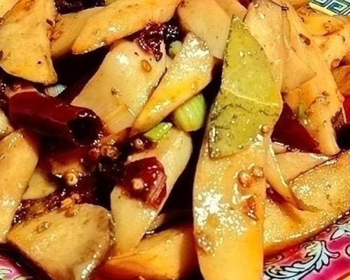 香辣蘑菇烹饪美食(打造美味香辣口感) 香辣蘑菇烹饪美食(打造美味香辣口感)