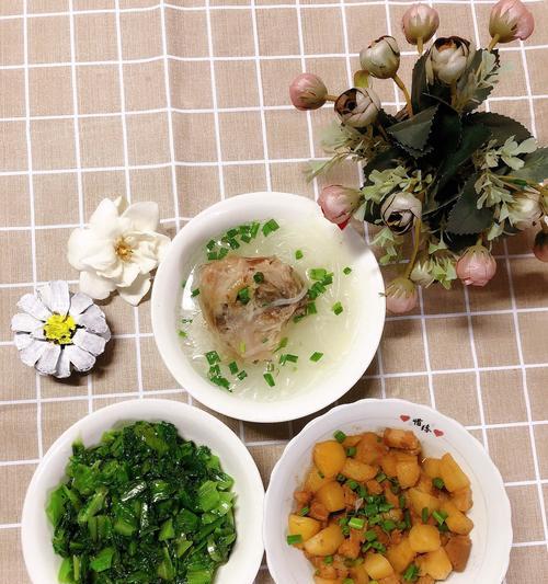 美味肉骨萝卜汤的制作方法（健康营养）