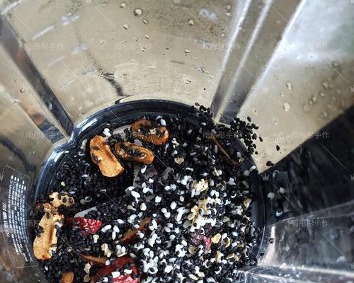 自制黑芝麻糊,营养健康好滋味(健康食谱) 自制黑芝麻糊,营养健康好滋味(健康食谱)