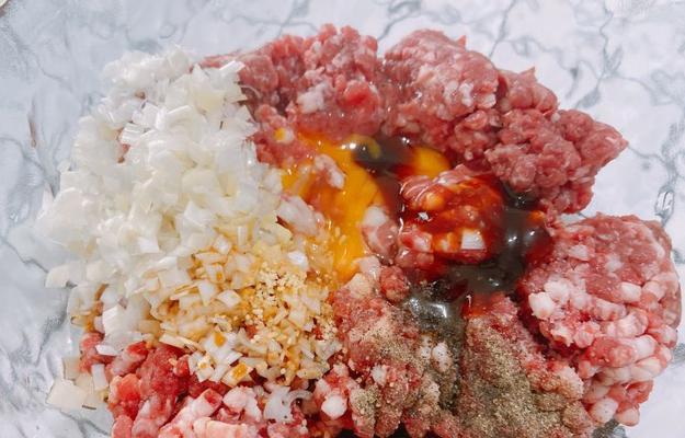 轻松学会西红柿丸子鸡蛋粉丝汤（家常菜新食尝）