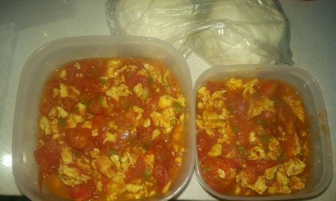 轻松学会西红柿丸子鸡蛋粉丝汤（家常菜新食尝）