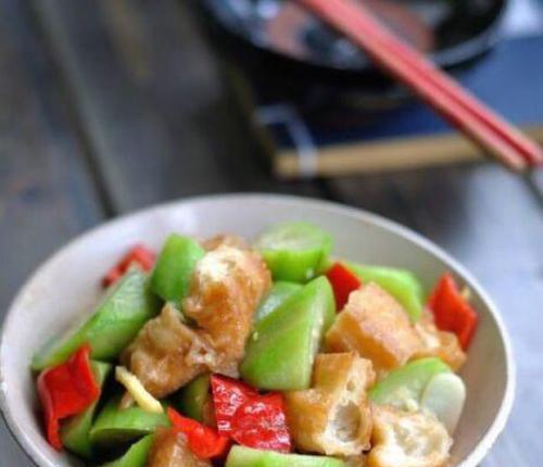 蒜烧丝瓜怎么做?步骤详解和常见问题解答? 蒜烧丝瓜怎么做?步骤详解和常见问题解答?