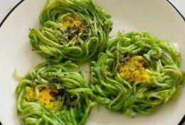 菠菜鸡蛋面怎么做？详细步骤和常见问题解答？