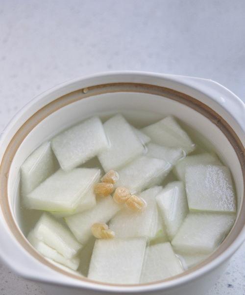 做一碗美味的羊排冬瓜汤，暖身秋冬（从选材到烹饪）