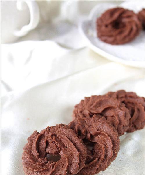 教你制作美味可口的桃仁可可曲奇（用最简单的方作最美味的桃仁可可曲奇）