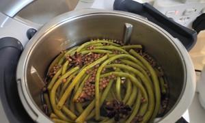 腌制酸辣豆角怎么做？步骤和技巧有哪些？