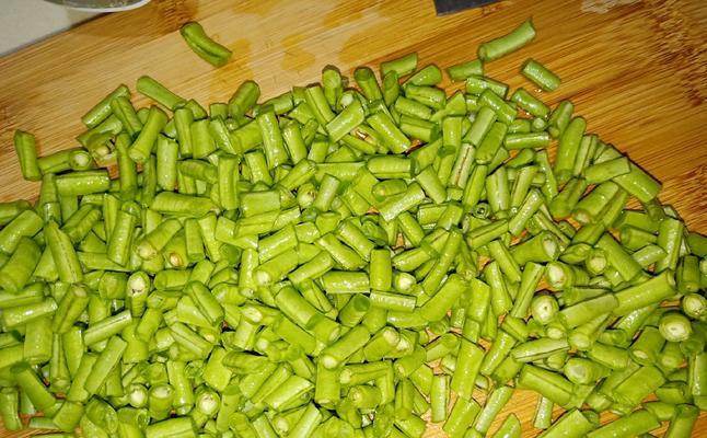 腌制酸辣豆角怎么做？步骤和技巧有哪些？