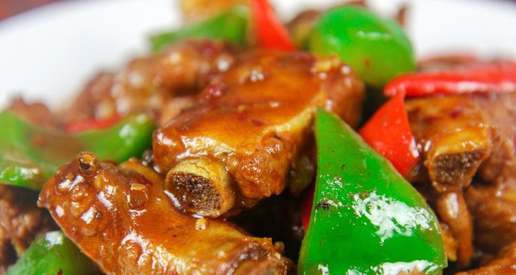 桃胶银耳戏杨梅，鲜美无比（一道清凉解暑）